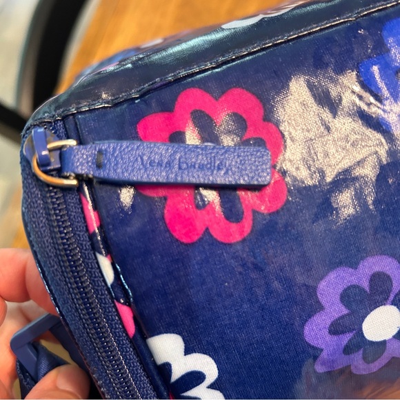 Vera Bradley Lunch Tote - Picture 16 of 16